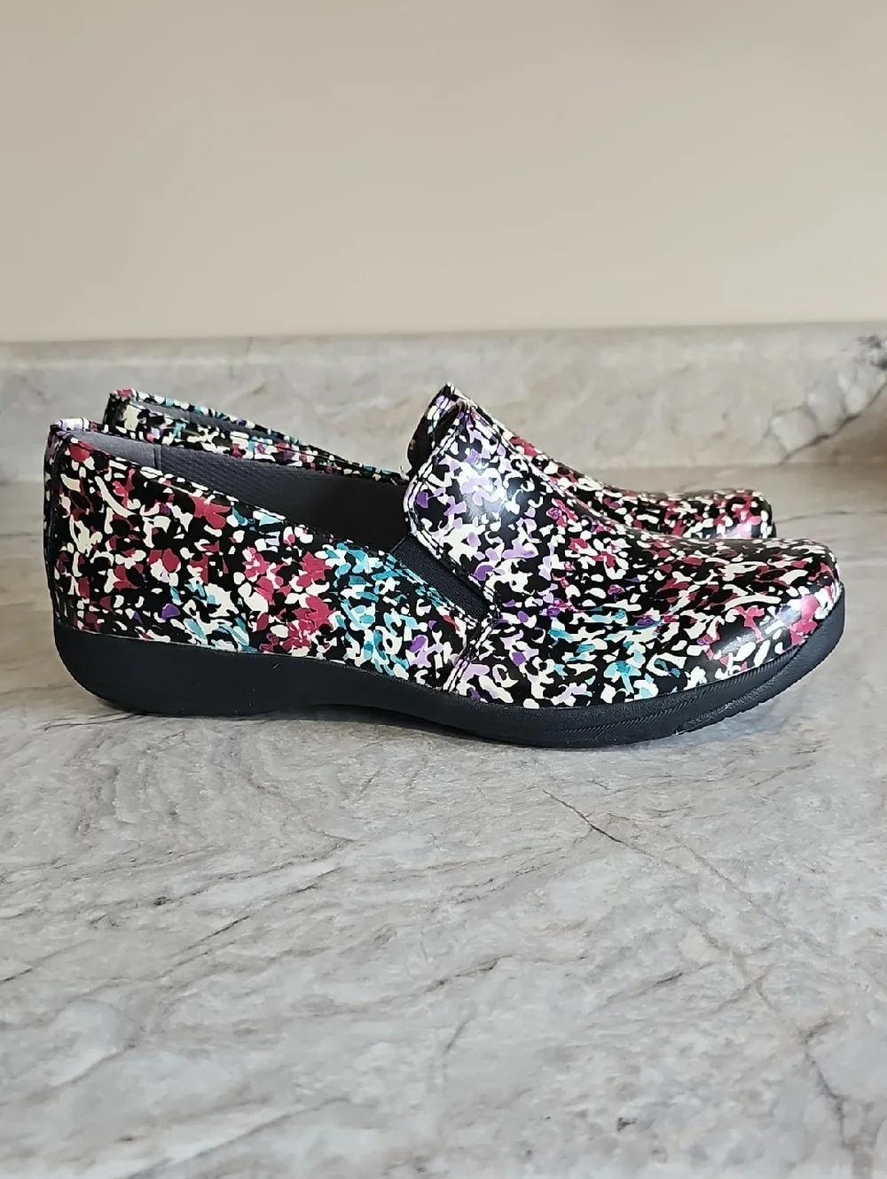 Dansko Nora Slip-On Leather Floral Clogs in Petals, size 41 10.5-11 Nursing - Picture 3 of 9